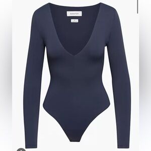 Aritzia Babaton Contour V-neck Longsleeve Bodysuit / Navy / Size Small